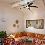 Charmante Maison Avec Piscine Et Vue D'exception