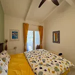 Сasa de vacaciones Charmante Maison Avec Piscine Et Vue D'exception *