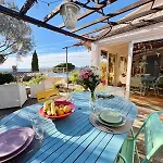 Holiday home Charmante Maison Avec Piscine Et Vue D'exception