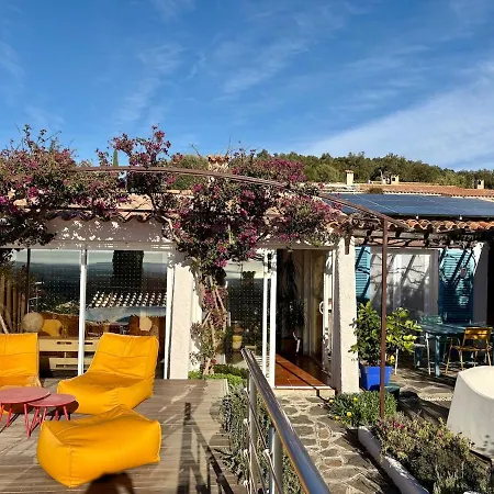 Charmante Maison Avec Piscine Et Vue D'exception Holiday home *