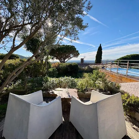 Charmante Maison Avec Piscine Et Vue D'exception Holiday home *
