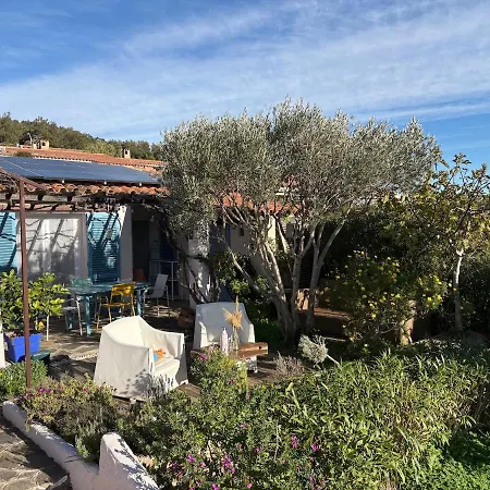 Nyaraló Charmante Maison Avec Piscine Et Vue D'exception La Londe-les-Maures